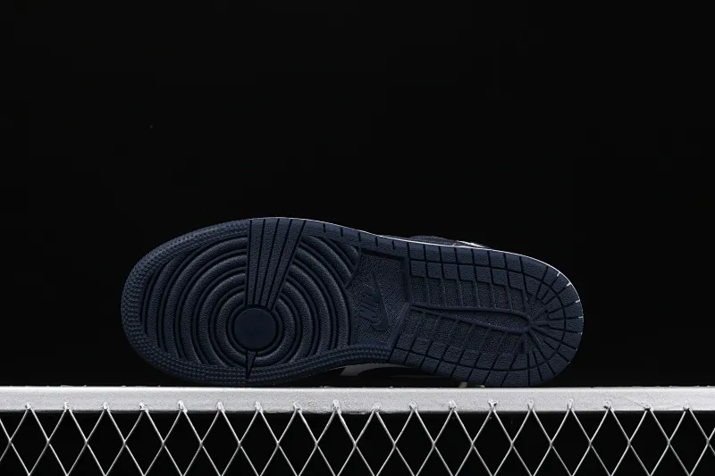 All categories Air Jordan Jordan series basketball shoes Air Jordan 1 Mid Air Jordan 1 Mid AJ1 Joe 1 mid-top series basketball shoes 554725-174